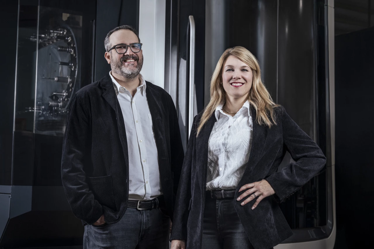 Sie leiten das Unternehmen gemeinschaftlich: Stefan Dürst, Co-CEO & VR; Susanna Peng, Co-CEO, VRP & Inhaberin.