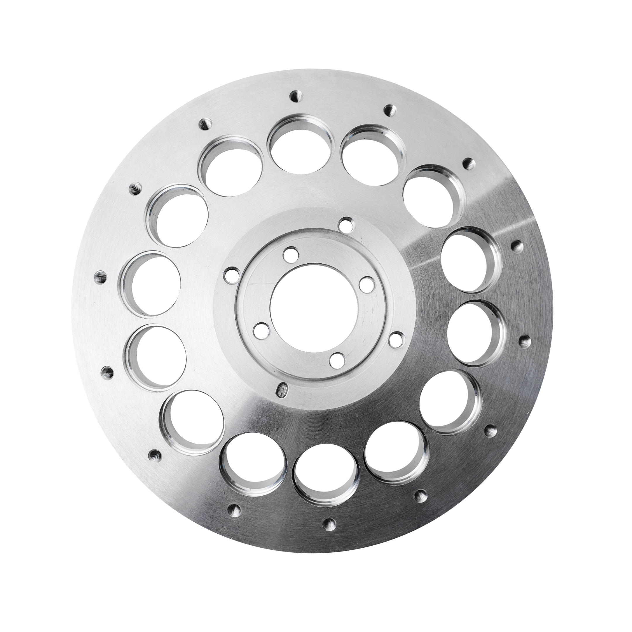 Freigestelltes, CNC-gefrästes Präzisionsbauteil aus Aluminium von hepro production ag in runder Ausführung mit mehreren Bohrungen, Senkungen und gleichmässig verteilter Lochanordnung.